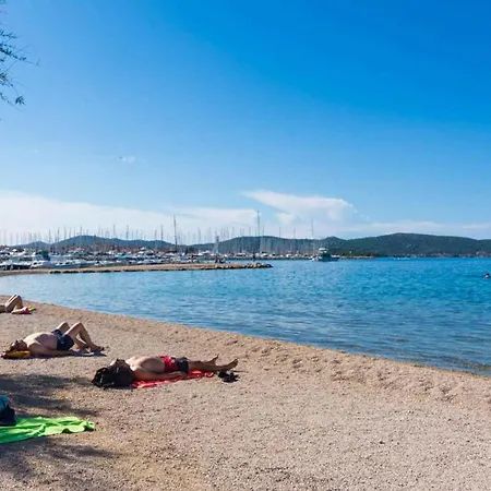 Апартаменты In 50616 Биоград-на-Мору