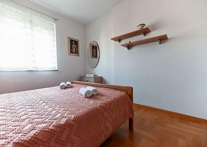 In 50616 Apartamento *